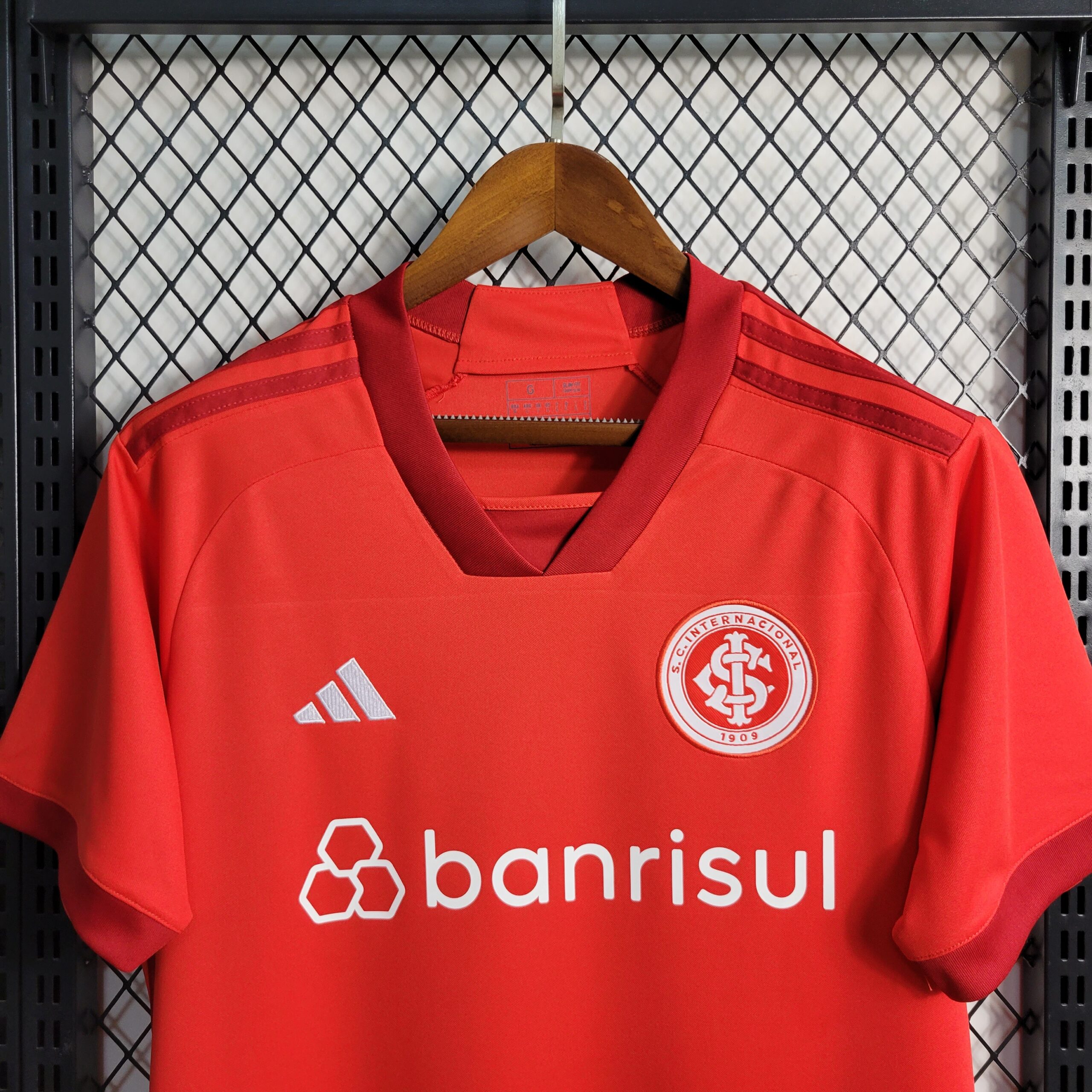 Camisa Internacional – Titular 2023/24 + BRINDE – FutMania